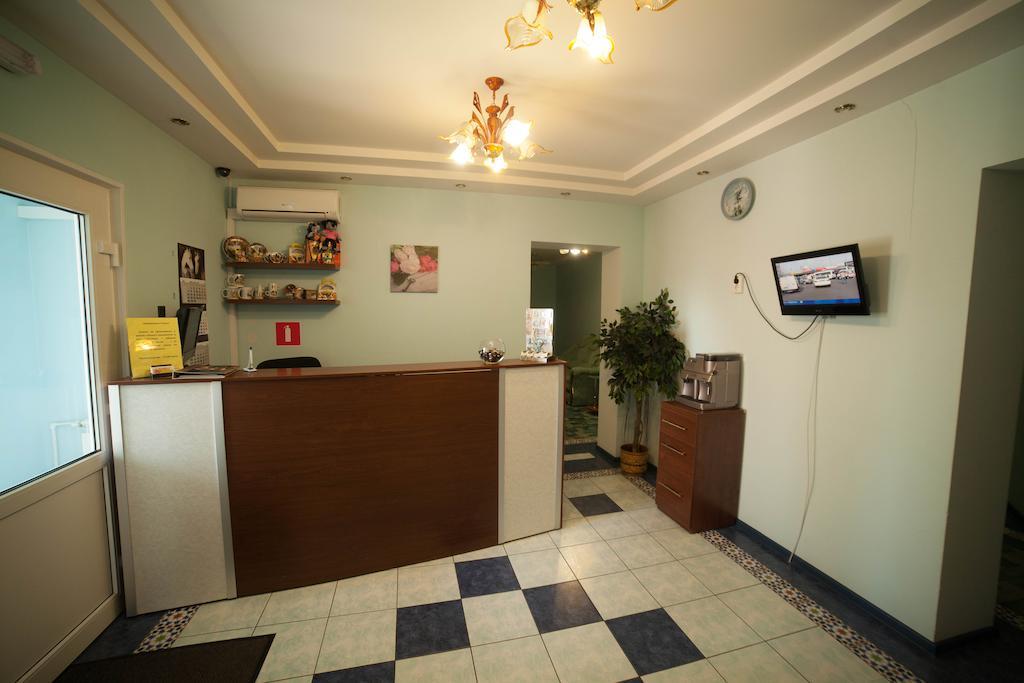 Oazis Hotel Tambov Buitenkant foto