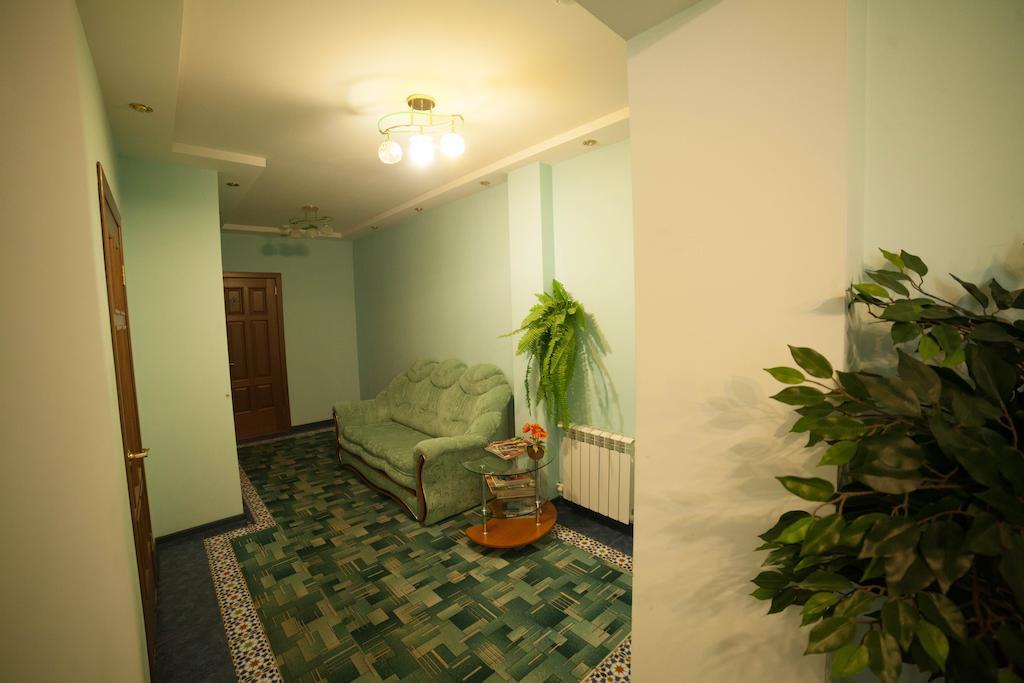 Oazis Hotel Tambov Buitenkant foto